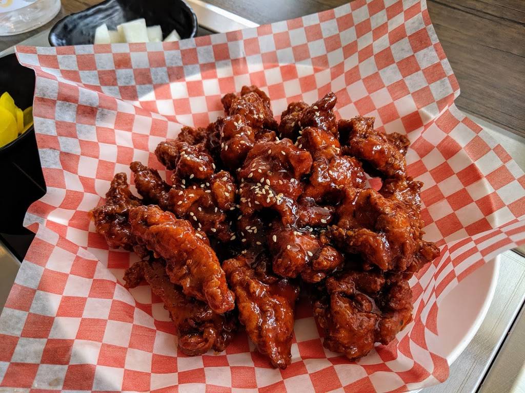 Don Chon Korean BBQ & Wings | restaurant | 834 The Queensway, Etobicoke, ON M8Z 1N5, Canada | 4162512227 OR +1 416-251-2227