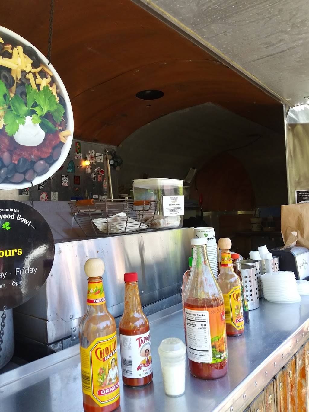 The Whole Bowl | restaurant | 4615 NE Sandy Blvd, Portland, OR 97213, USA | 9712126154 OR +1 971-212-6154