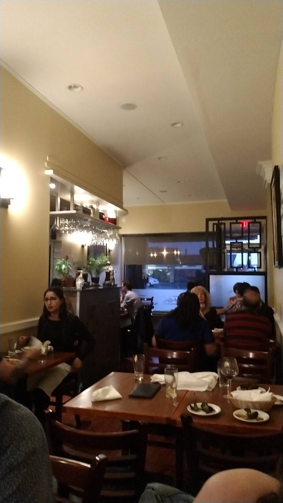 Andiamo Pasta Plus | restaurant | 135 Queen St S, Mississauga, ON L5M 1K9, Canada | 9058264904 OR +1 905-826-4904