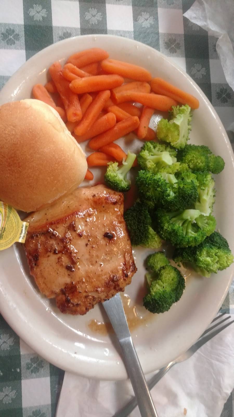 Pats Place | restaurant | 202 S Union Ave, New Braunfels, TX 78130, USA | 8306259070 OR +1 830-625-9070