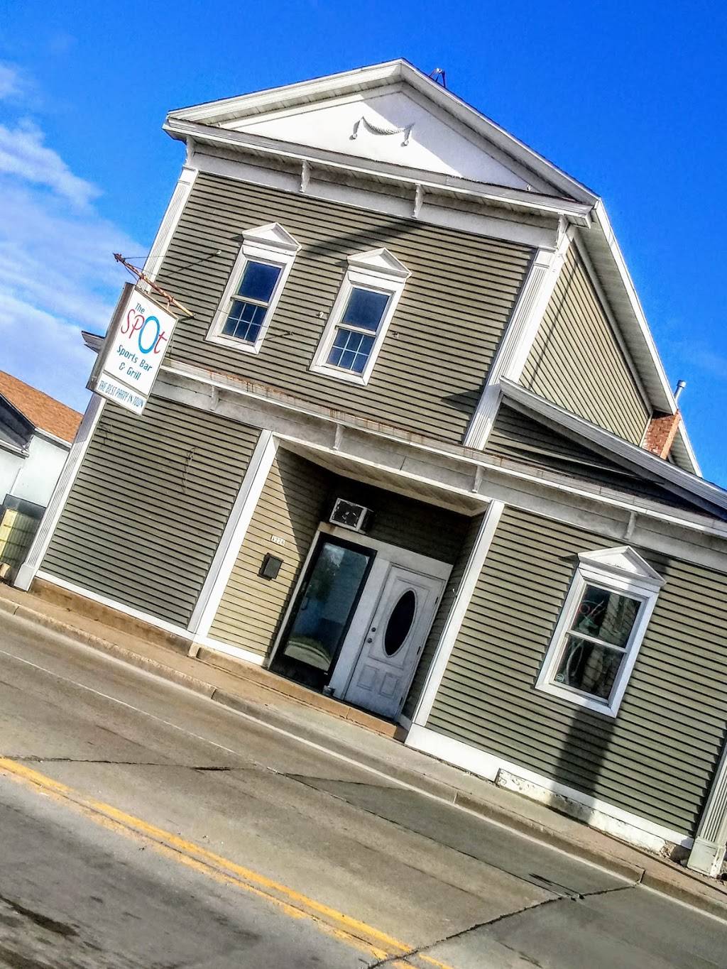 The Spot Sports Bar and Grill | restaurant | 1226 Oshkosh Ave, Oshkosh, WI 54902, USA | 9203850823 OR +1 920-385-0823