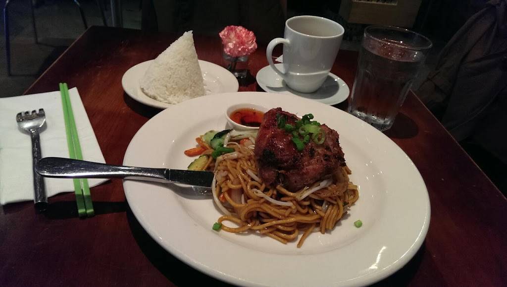 Rin Thai Cuisine | restaurant | 2302, 265 W 23rd St, New York, NY 10011, USA | 2126752988 OR +1 212-675-2988