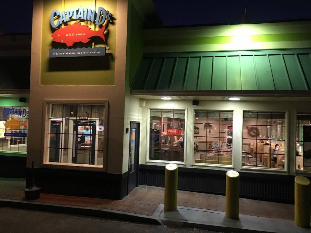 Captain Ds | restaurant | 9335 Kingston Pike, Knoxville, TN 37922, USA | 8656946036 OR +1 865-694-6036