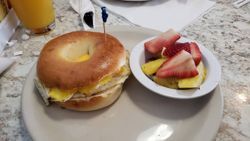 Pops Diner Co. | restaurant | 5720 Northampton Blvd, Virginia Beach, VA 23455, USA | 7572269450 OR +1 757-226-9450