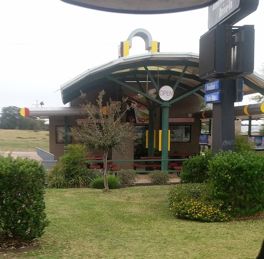 Sonic Drive-In | restaurant | 2605 E Main St, Madisonville, TX 77864, USA | 9363483585 OR +1 936-348-3585