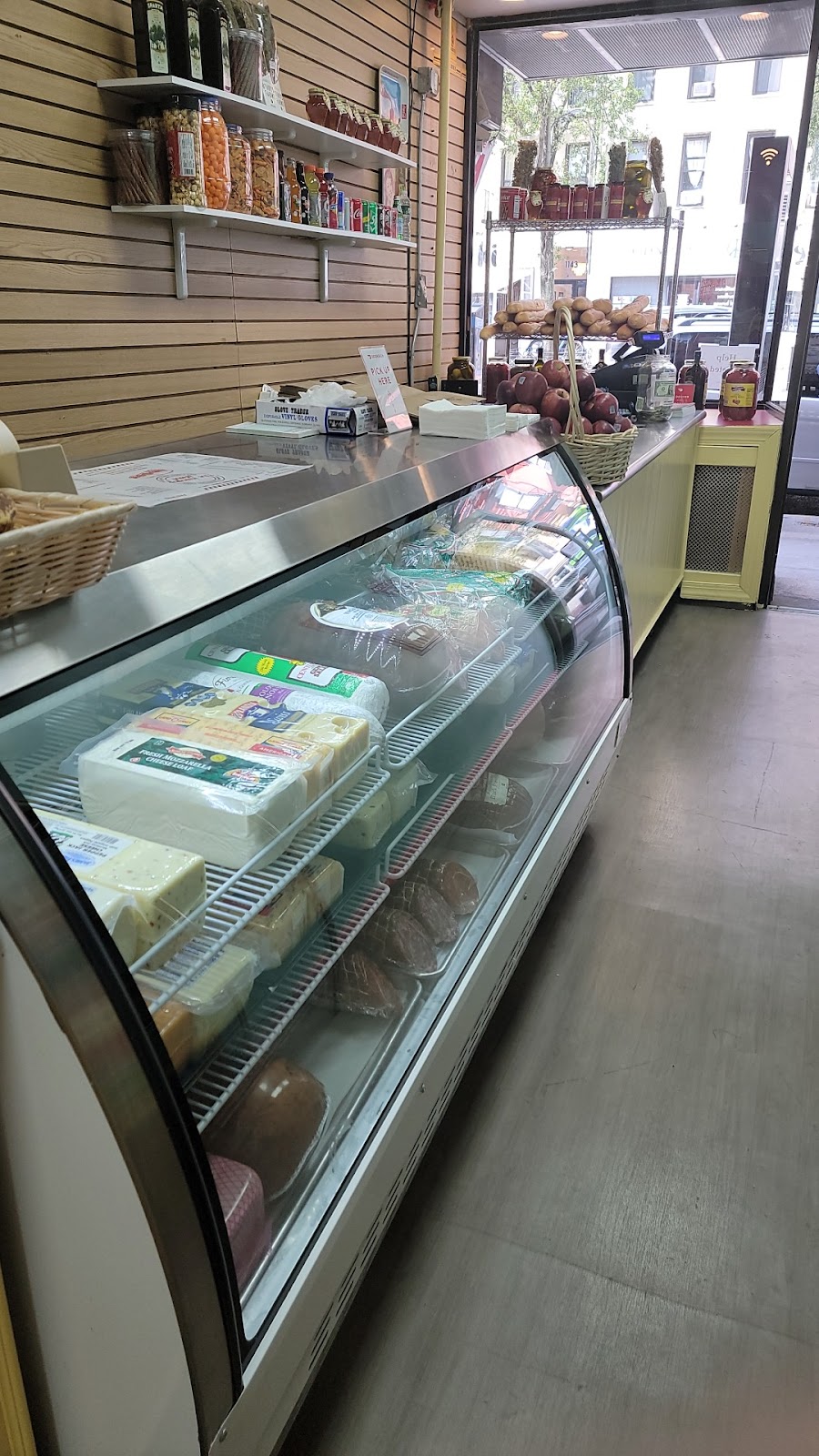 The Hungry Hero | restaurant | 1142 1st Ave., New York, NY 10065, USA | 6467819703 OR +1 646-781-9703