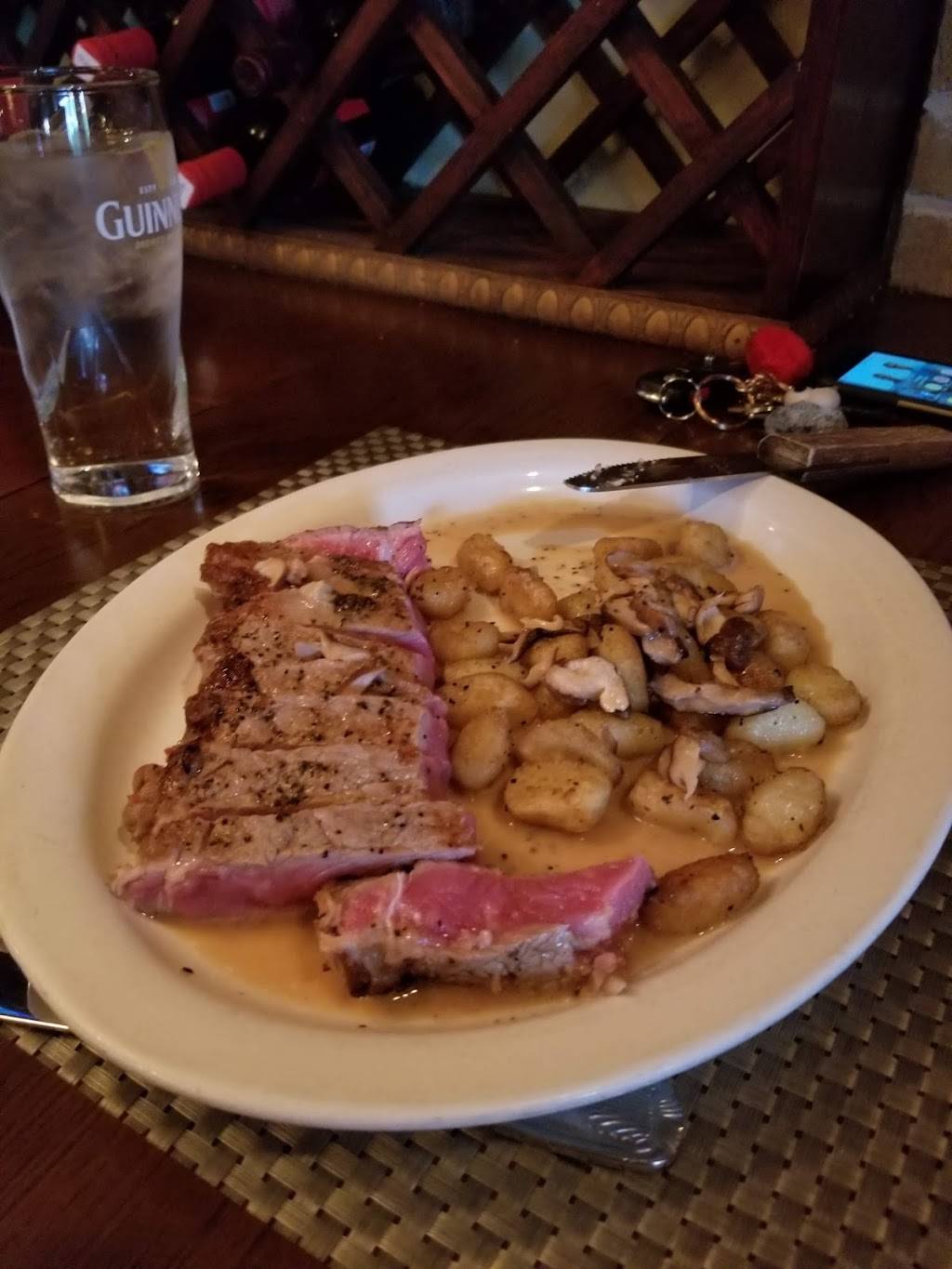 Luna Rossa | restaurant | 90 Danbury Rd, Ridgefield, CT 06877, USA | 2034033974 OR +1 203-403-3974