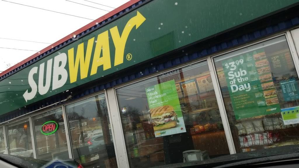 Subway | restaurant | 4551 Tecumseh Rd E, Windsor, ON N8W 1K6, Canada | 5199449592 OR +1 519-944-9592