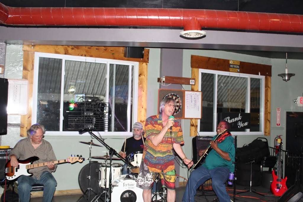 Jackies Sports Bar & Grill | restaurant | 569 S State St, Painesville, OH 44077, USA | 4403579394 OR +1 440-357-9394