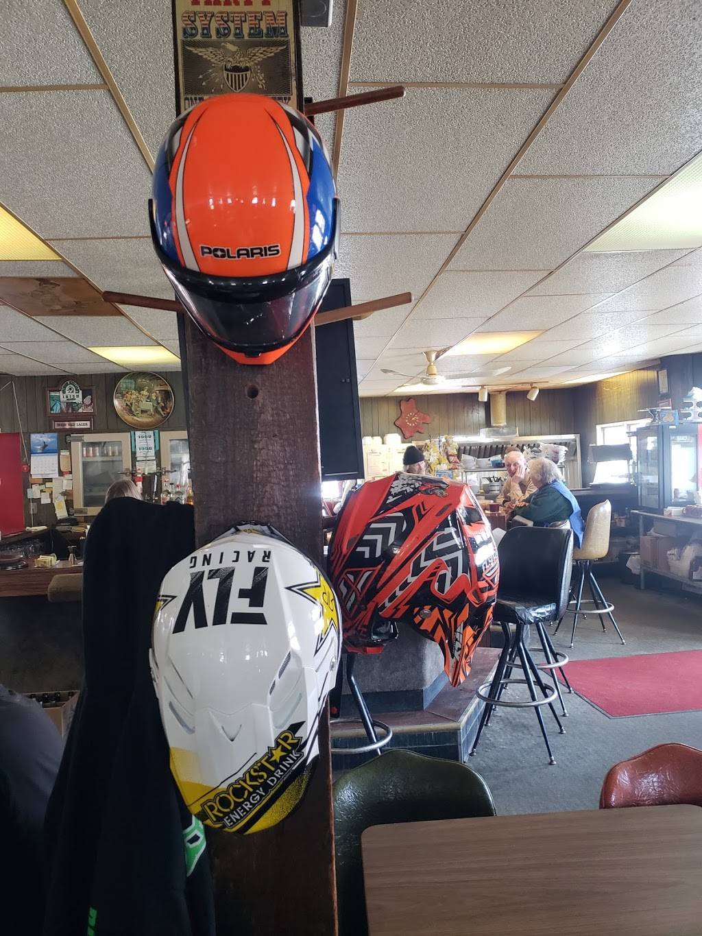 Larrys Seven-Ski Inn | restaurant | N, 2919 US-131, Elmira, MI 49730, USA | 2315463342 OR +1 231-546-3342