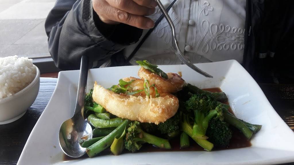 Le Soleil | restaurant | 2419, 133 Clement St, San Francisco, CA 94118, USA | 4156684848 OR +1 415-668-4848