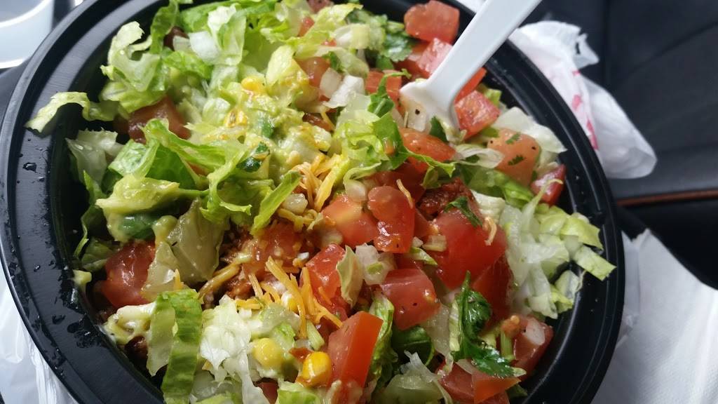 Pop Tacos | restaurant | 17 E Cross St, Baltimore, MD 21230, USA | 4438352489 OR +1 443-835-2489