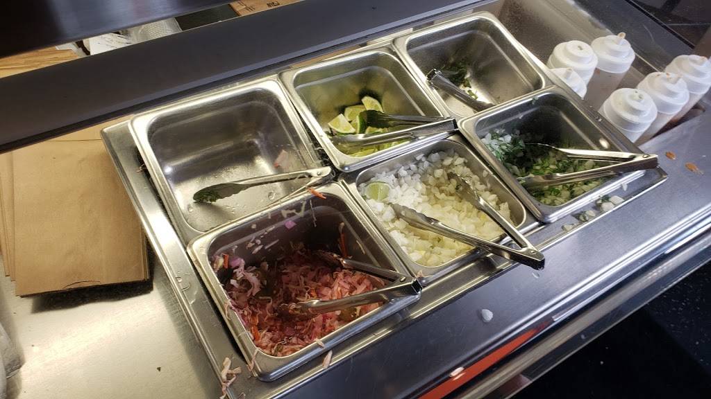 El Balcon | restaurant | 326 Pacific Ave, Bremerton, WA 98337, USA | 3608131617 OR +1 360-813-1617