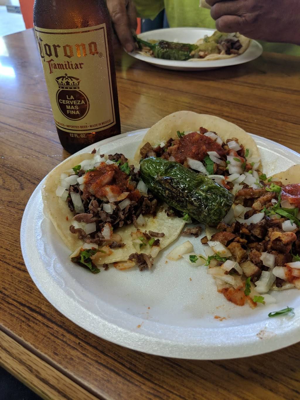 El Charro | restaurant | 16922 Main St E, Hesperia, CA 92345, USA | 7609472408 OR +1 760-947-2408