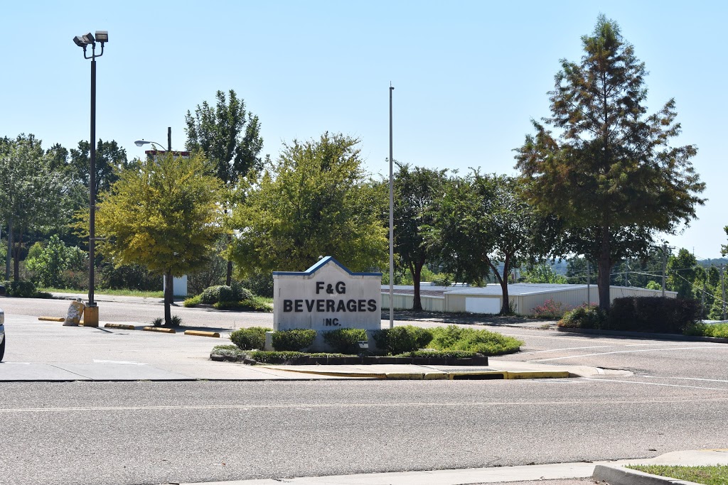 F & G Beverages | restaurant | 1707 Washington St, Vicksburg, MS 39180, USA | 6016361261 OR +1 601-636-1261