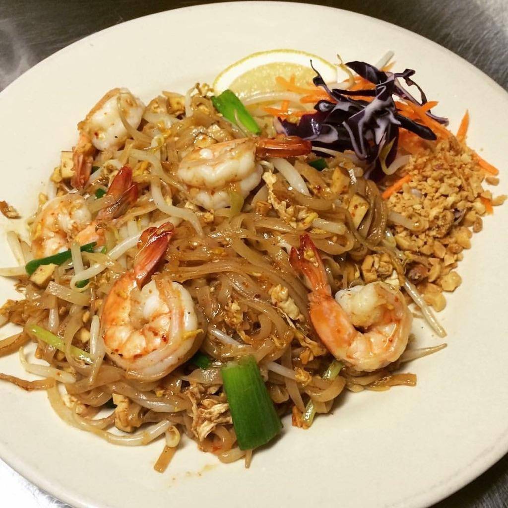 Star of Siam | restaurant | 103-18 Metropolitan Ave, Forest Hills, NY 11375, USA | 7185444097 OR +1 718-544-4097