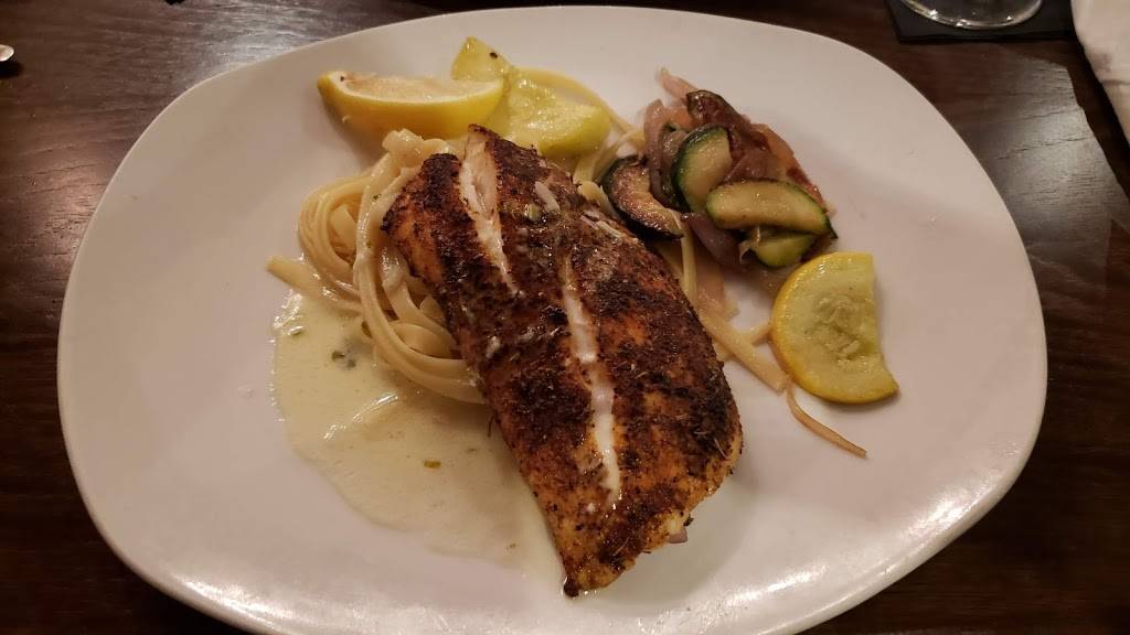 Demshars | restaurant | 1101 Main St, Lady Lake, FL 32159, USA | 3526333007 OR +1 352-633-3007