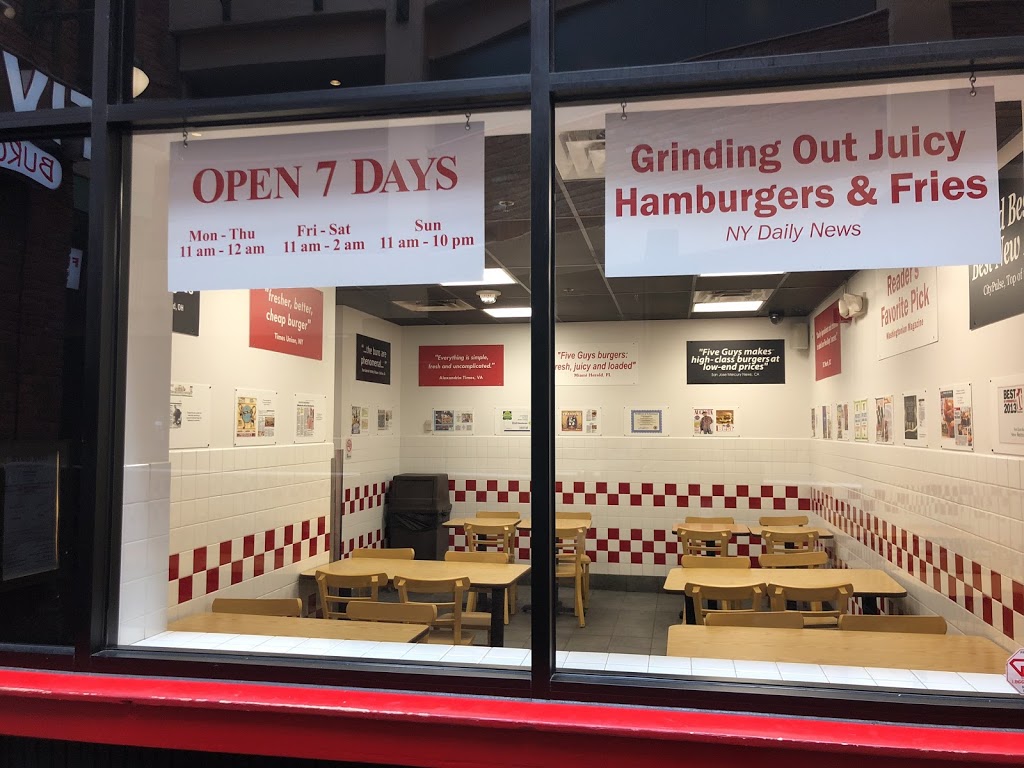 Five Guys | meal takeaway | 508 Monroe St, Detroit, MI 48226, USA | 3132377777 OR +1 313-237-7777
