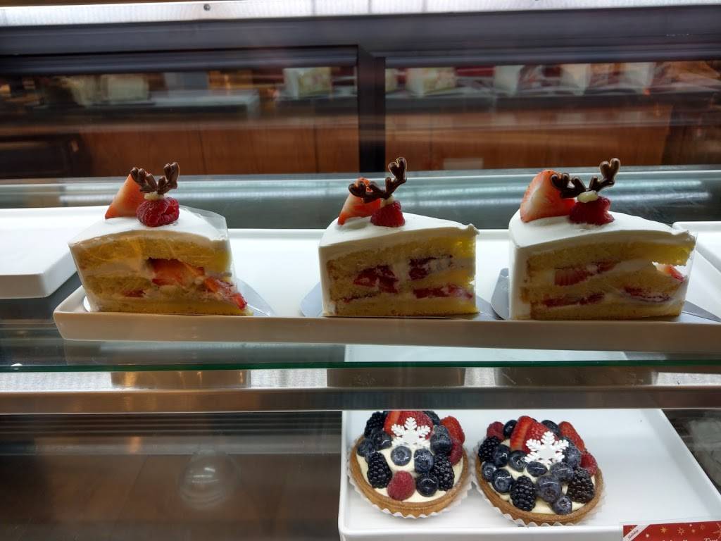 Paris Baguette | bakery | 6700 Santa Rita Rd, Pleasanton, CA 94588, USA | 9257507321 OR +1 925-750-7321