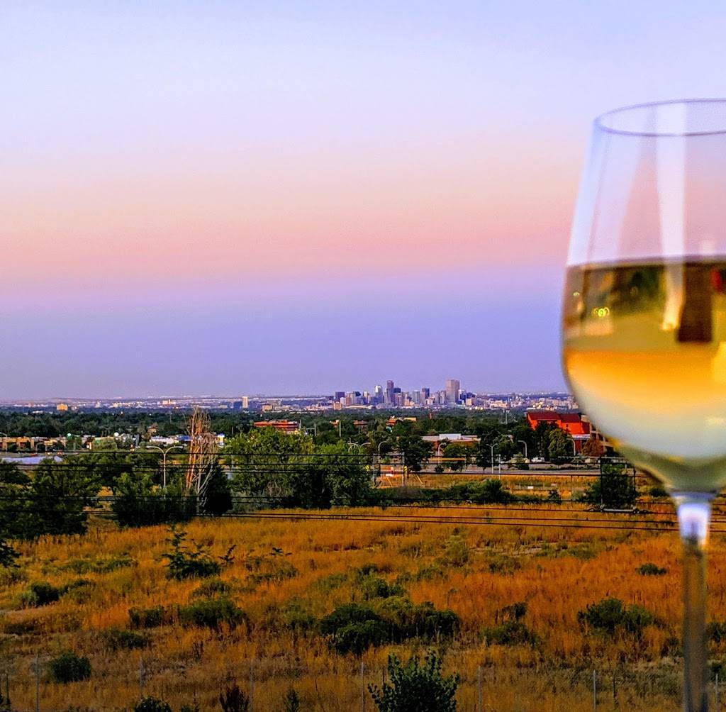 Beaus Kitchen & Tavern | restaurant | 360 Union Blvd, Lakewood, CO 80228, USA | 7209632055 OR +1 720-963-2055