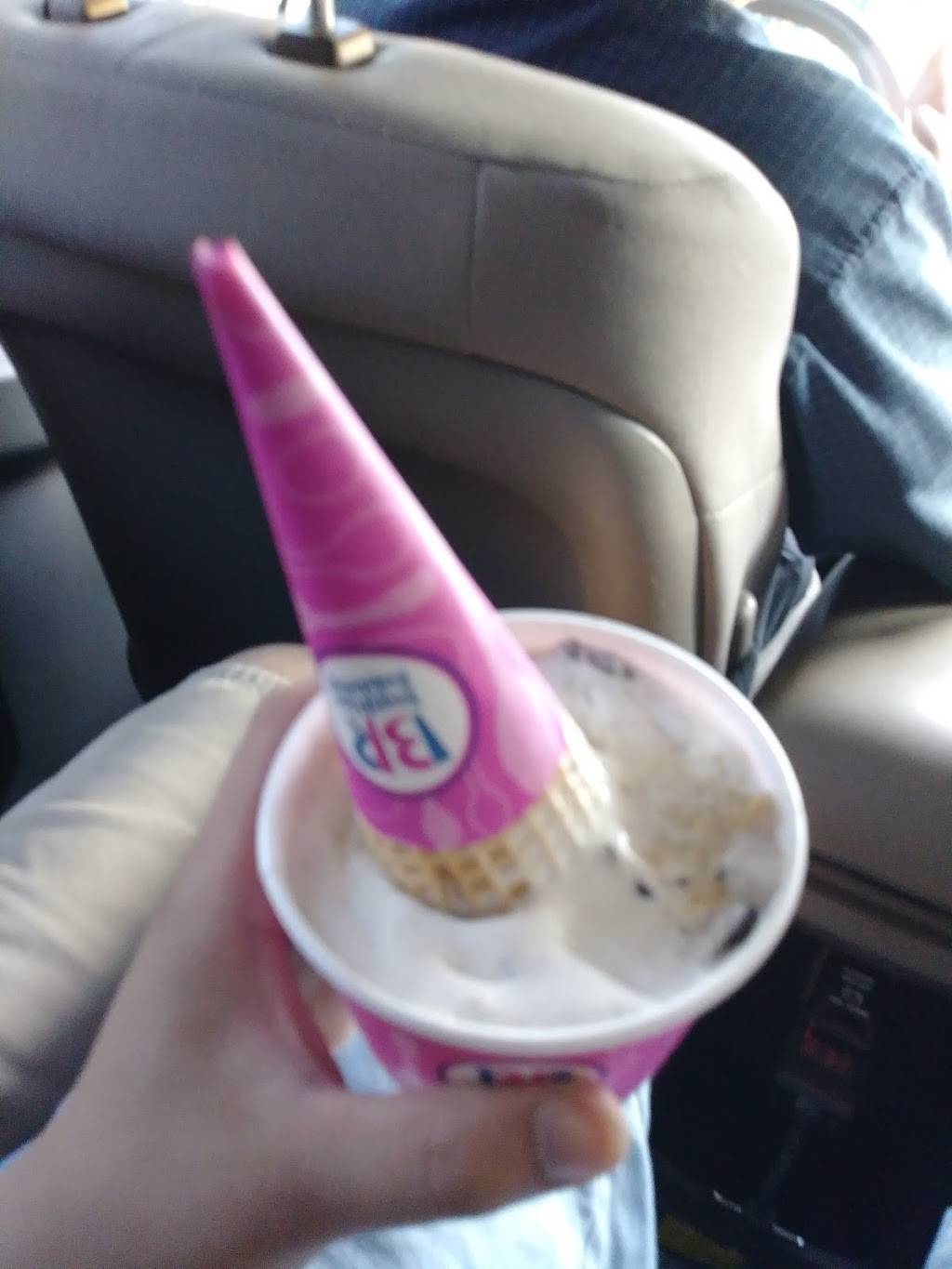 Dunkin | cafe | 95, Clock Tower Plaza, Elgin, IL 60120, USA | 8472899500 OR +1 847-289-9500