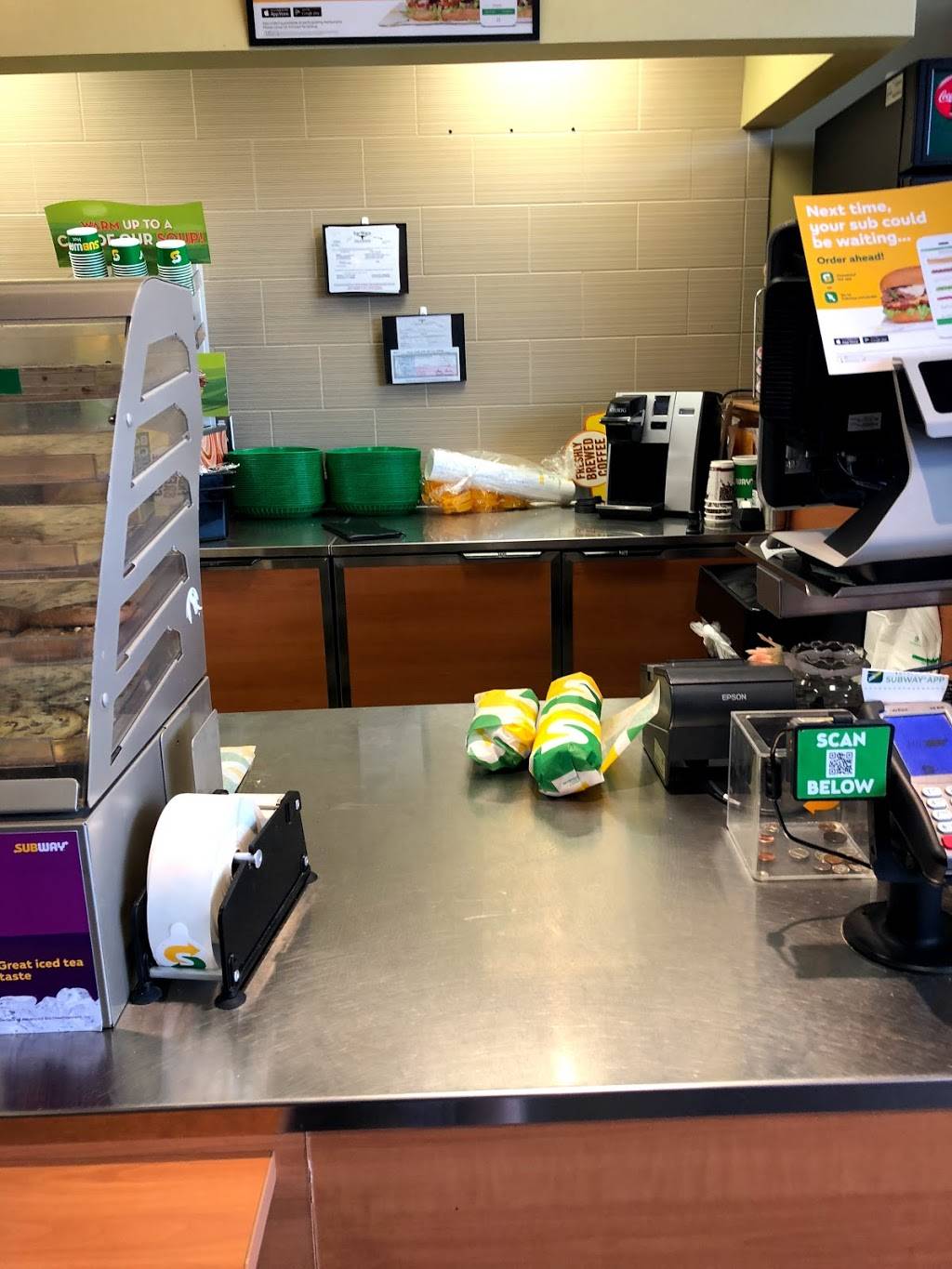 Subway Restaurants | restaurant | 301 W Northside Dr, Fort Worth, TX 76164, USA | 8173780950 OR +1 817-378-0950