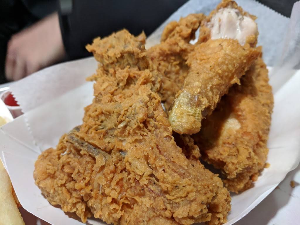 Texas Chicken and Burgers | restaurant | 70 S Broadway, Hicksville, NY 11801, USA | 5168222400 OR +1 516-822-2400