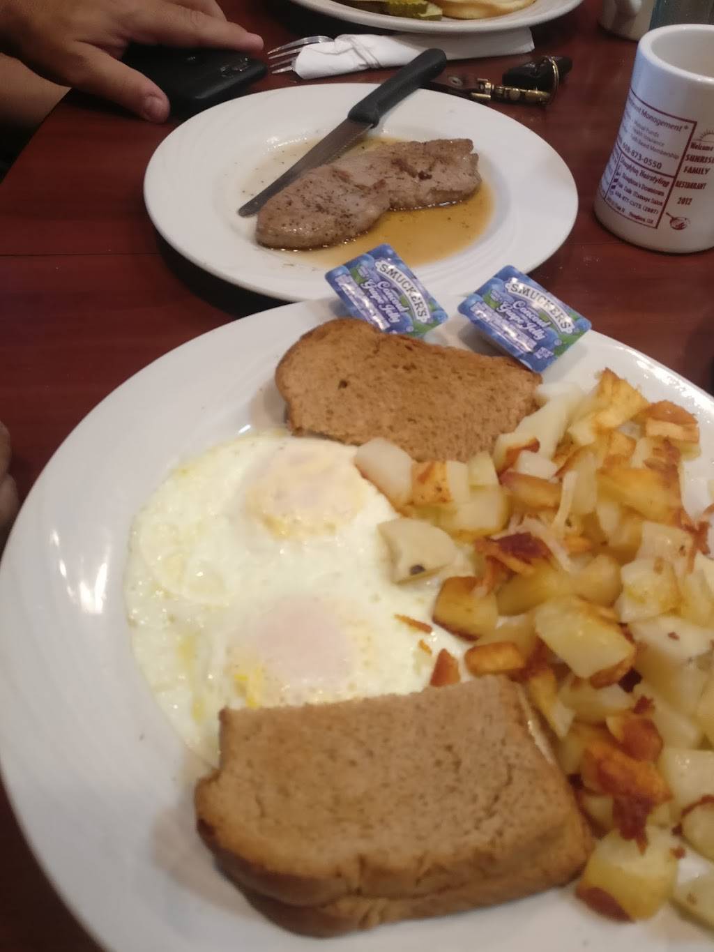 Sunrise Family Restaurant | restaurant | 1052 W Main St, Stoughton, WI 53589, USA | 6088771930 OR +1 608-877-1930