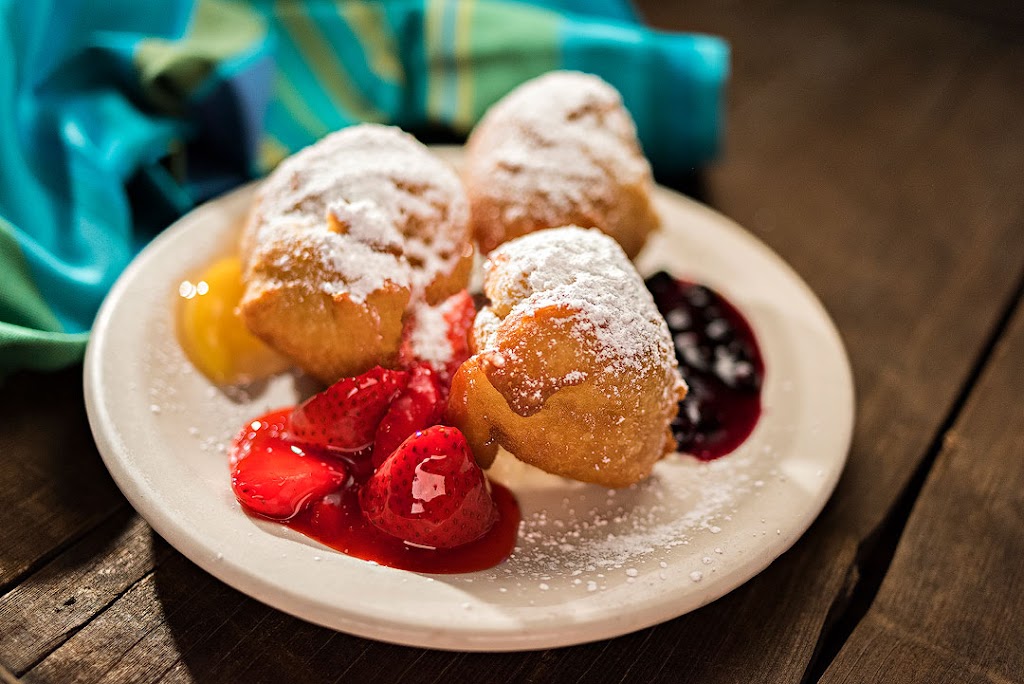 Huckleberrys Breakfast & Lunch | restaurant | 5181 Foothills Blvd, Roseville, CA 95747, USA | 9167723779 OR +1 916-772-3779