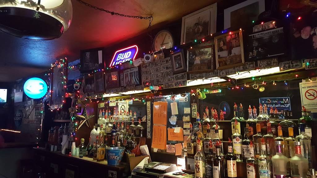 Mangines Cafe | restaurant | 229 Colorado Ave, Lorain, OH 44052, USA | 4402881858 OR +1 440-288-1858