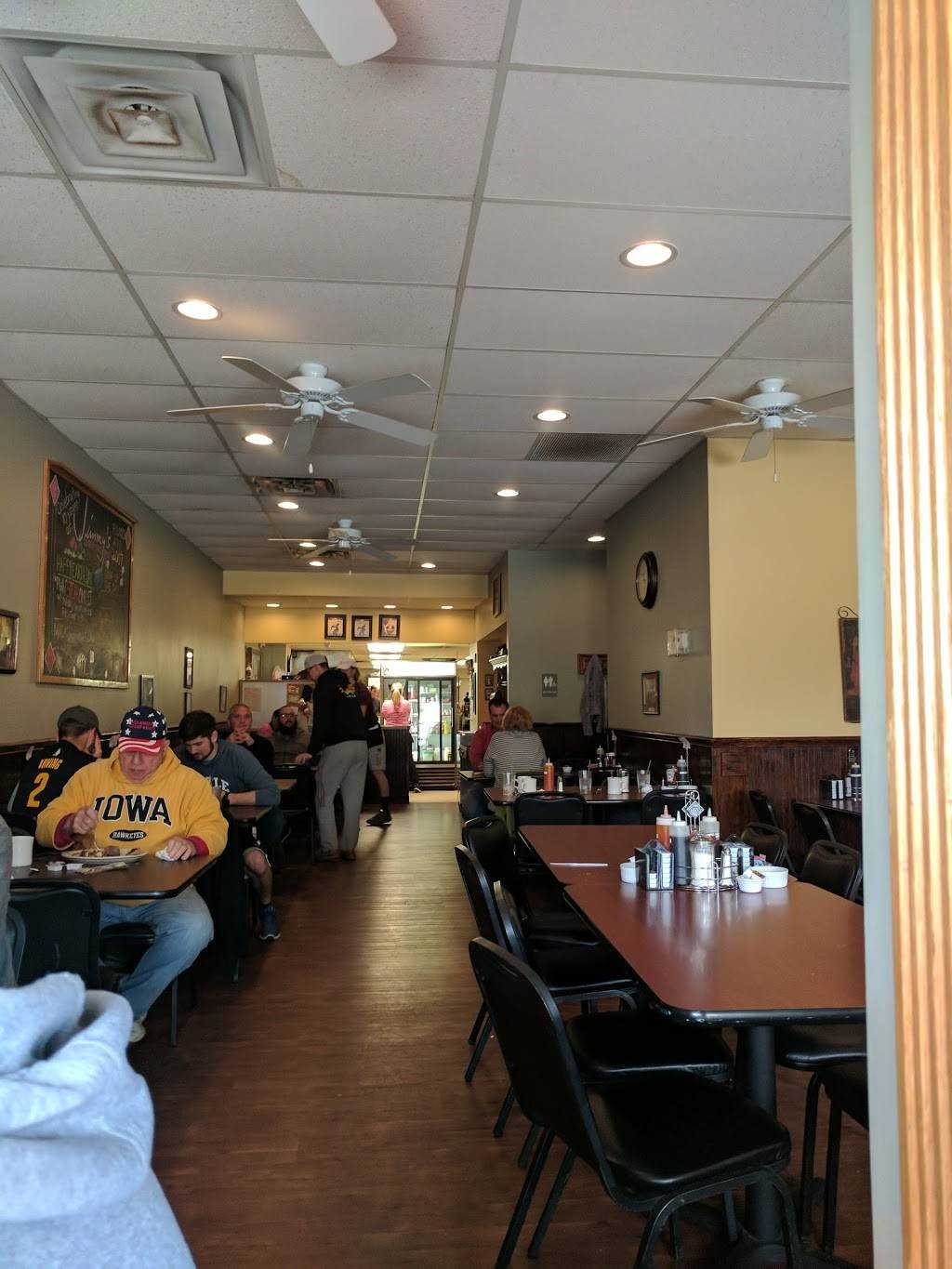 Jimmys | restaurant | 50 N State St, Painesville, OH 44077, USA | 4403571388 OR +1 440-357-1388