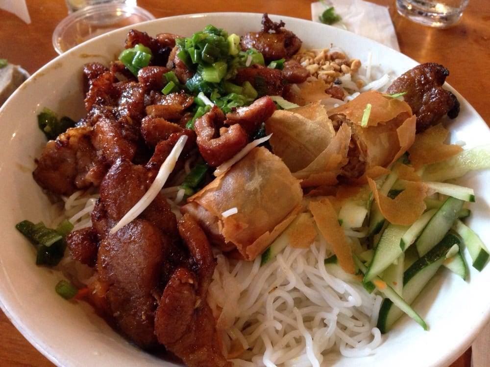 Saigon Market LLC | restaurant | 824 Santee Dr, Fayetteville, NC 28303, USA | 9106768566 OR +1 910-676-8566