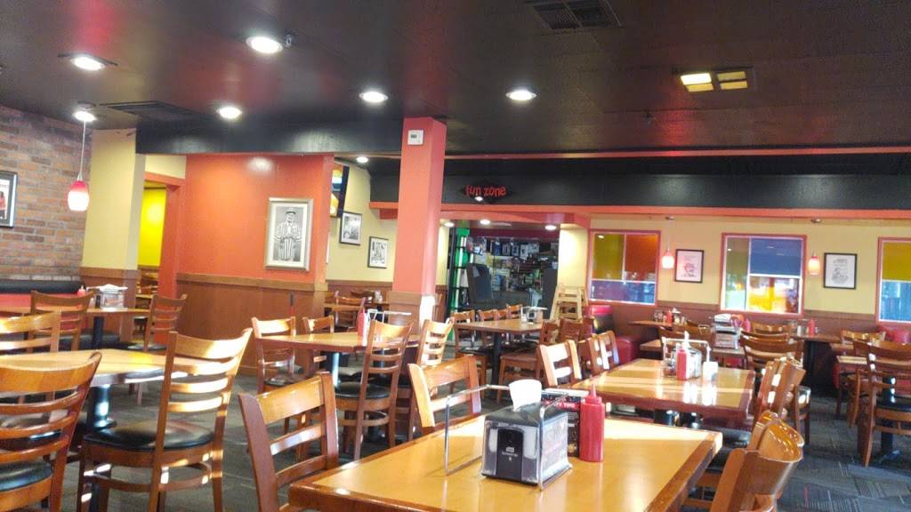 Shakeys Pizza Parlor | restaurant | 2520 S Azusa Ave, West Covina, CA 91792, USA | 6265814646 OR +1 626-581-4646