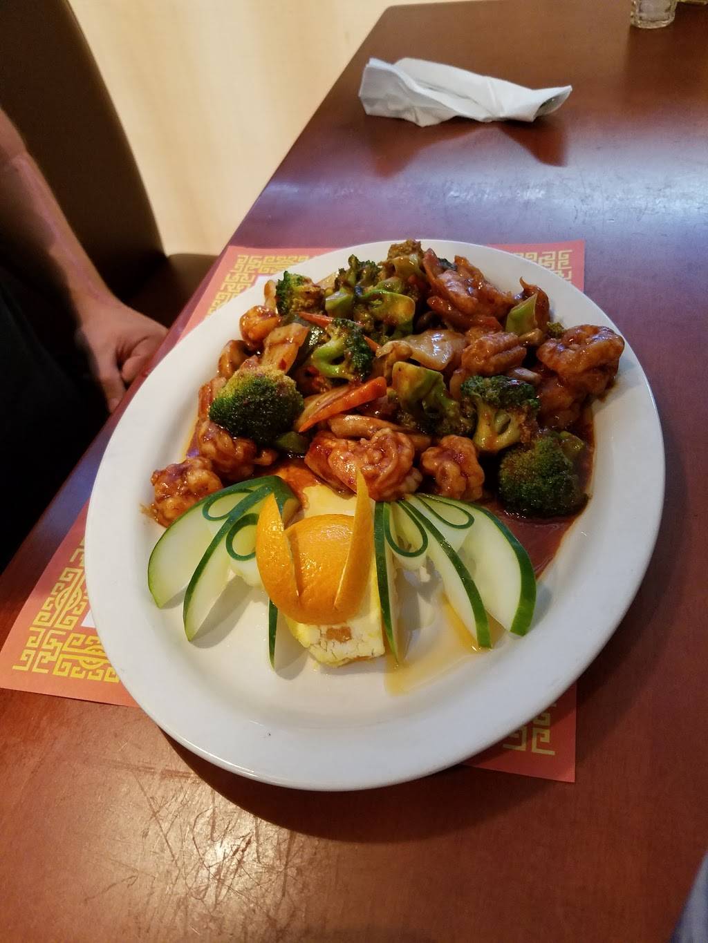 Wang & King Asian Cafe | restaurant | 10720 S Tryon St, Charlotte, NC 28273, USA | 7045883080 OR +1 704-588-3080