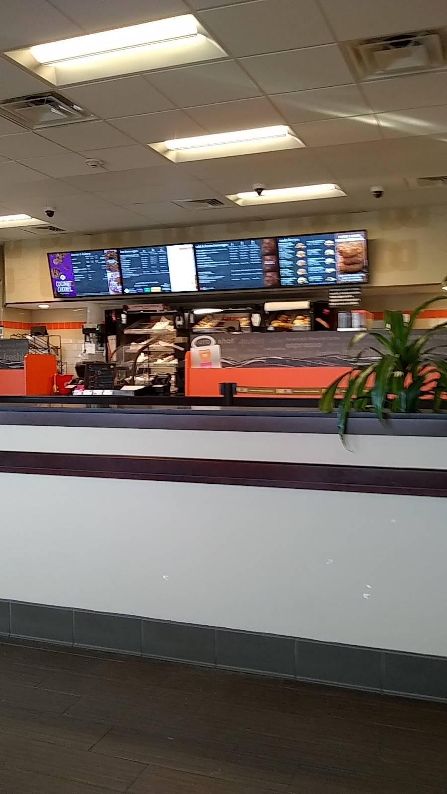 Dunkin | bakery | 1241 Ten Rod Rd, North Kingstown, RI 02852, USA | 4012943112 OR +1 401-294-3112