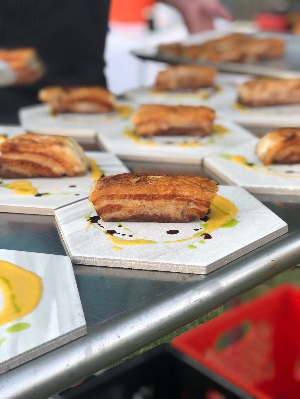 Dinner on the Lot | restaurant | 1401 Government St, Ocean Springs, MS 39564, USA | 6012993152 OR +1 601-299-3152