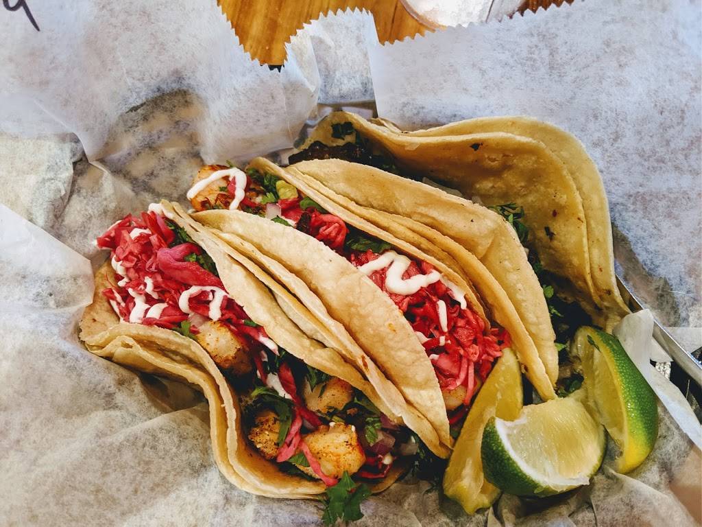 Dont Look Back - Triple | restaurant | 3306 W Broad St, Richmond, VA 23230, USA | 8046552770 OR +1 804-655-2770