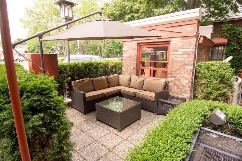 Big Rock Chophouse | restaurant | 245 S Eton St, Birmingham, MI 48009, USA | 2486477774 OR +1 248-647-7774