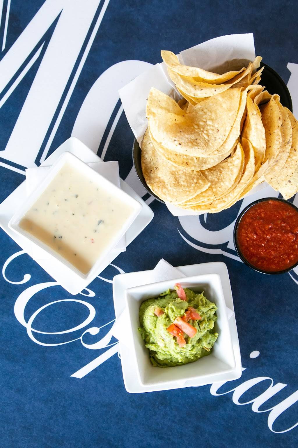 Salty Iguana Mexican Restaurant - Prairie Village | restaurant | 8228 Mission Rd, Prairie Village, KS 66208, USA | 9133813888 OR +1 913-381-3888