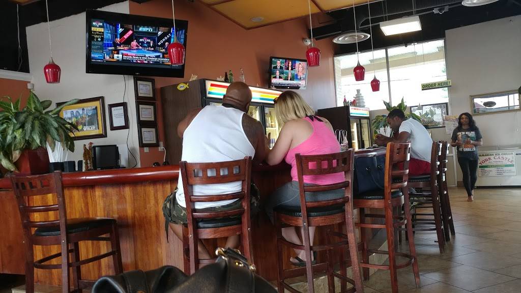 Irie Caribbean American | restaurant | 14561 Jefferson Davis Hwy, Woodbridge, VA 22191, USA | 7034999995 OR +1 703-499-9995