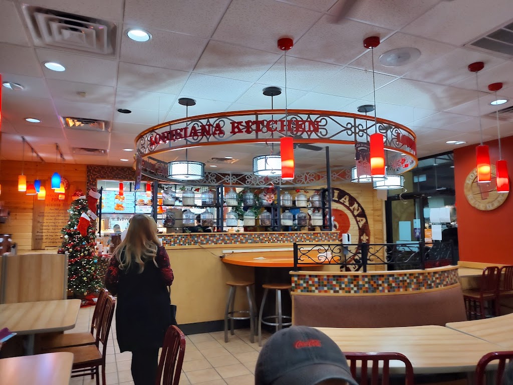 Popeyes Louisiana Kitchen | restaurant | 1609 E Del Mar Blvd, Laredo, TX 78041, USA | 9567291779 OR +1 956-729-1779