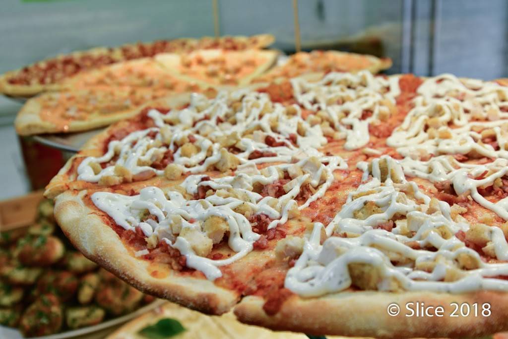 Gotta Getta Pizza | restaurant | 1735 Townsend Ave Store A, Bronx, NY 10453, USA | 3477322200 OR +1 347-732-2200