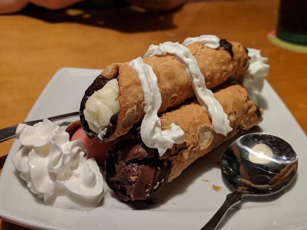 Olive Garden Italian Restaurant | meal takeaway | 930 25th Ave, Coralville, IA 52241, USA | 3193399100 OR +1 319-339-9100