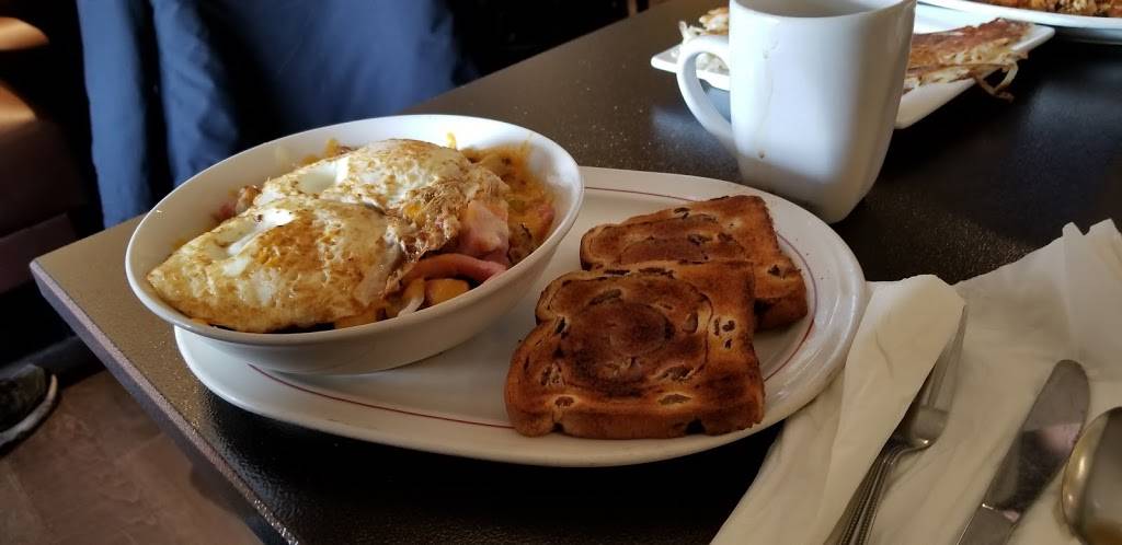 Sarapes Restaurant | restaurant | 95 High St, Enfield, CT 06082, USA | 8607457781 OR +1 860-745-7781