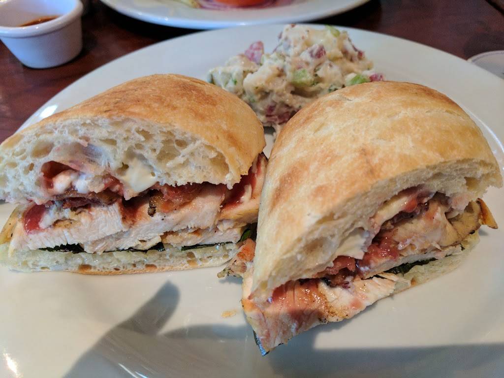 School House Restaurant & Tavern | meal takeaway | 1018 S Frankwood Ave, Sanger, CA 93657, USA | 5597873271 OR +1 559-787-3271