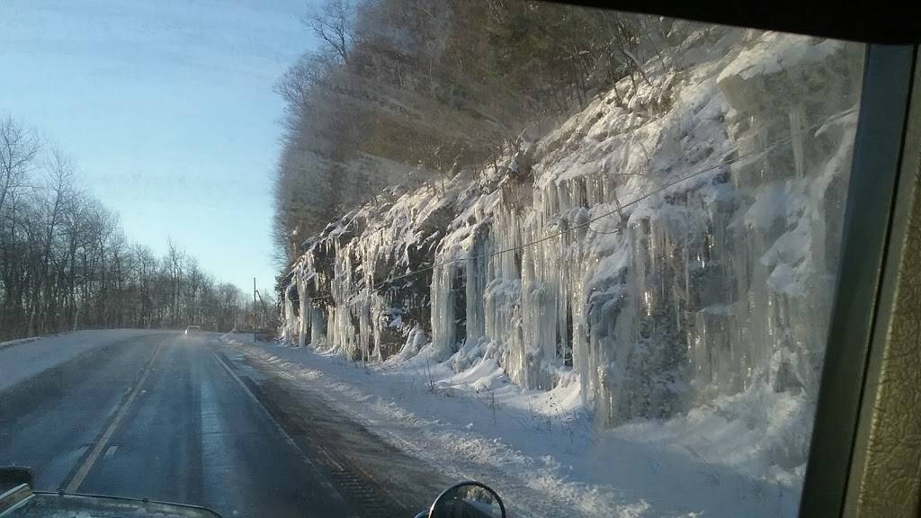 Villa Mia | restaurant | 90 S Main St, Sandisfield, MA 01255, USA | 4132584236 OR +1 413-258-4236