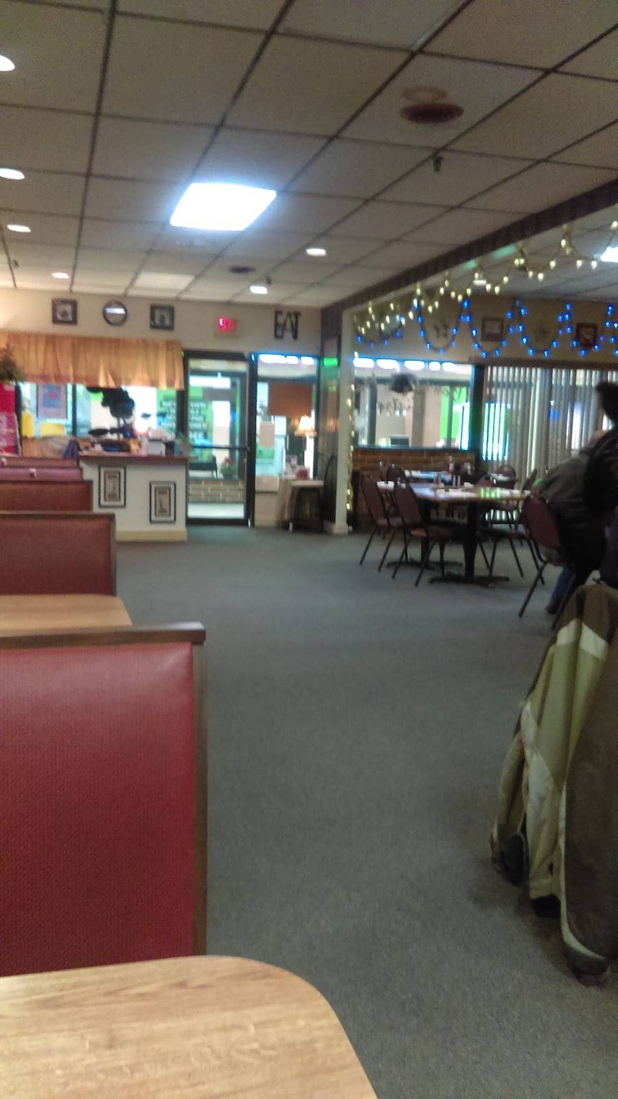 Downtown Mall Bistro | restaurant | 920 Water St, Meadville, PA 16335, USA | 8143378833 OR +1 814-337-8833