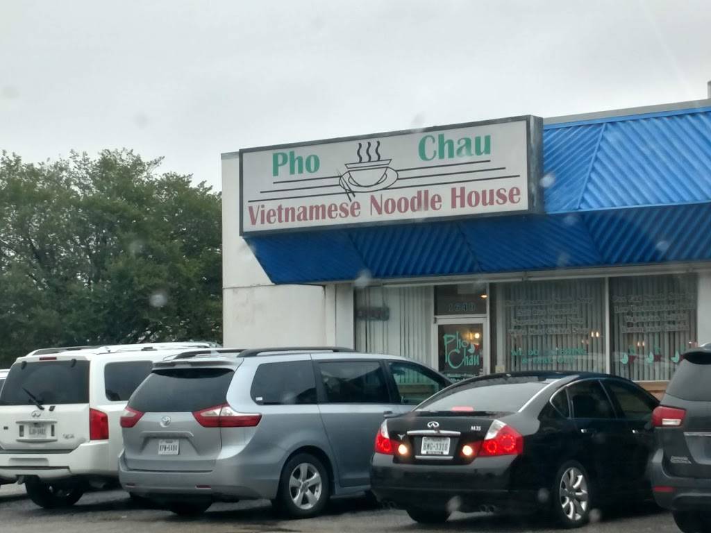 Pho Chau | restaurant | 1640 W Mockingbird Ln, Dallas, TX 75235, USA | 2146789600 OR +1 214-678-9600