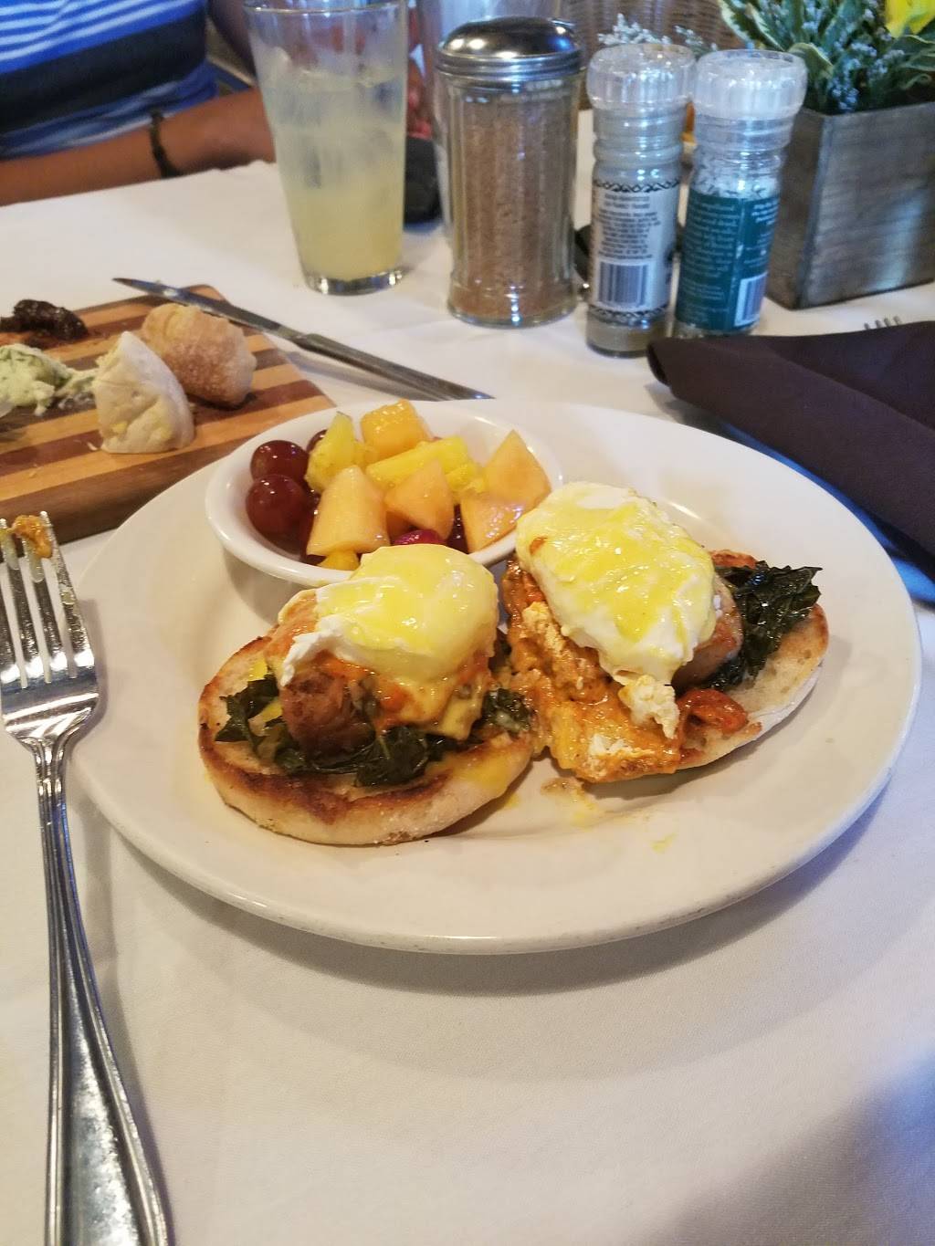 Traders Point Creamery | restaurant | 9101 Moore Rd, Zionsville, IN 46077, USA | 3177331700 OR +1 317-733-1700