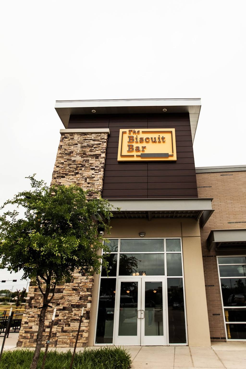 The Biscuit Bar | restaurant | 1707 N Collins St #101, Arlington, TX 76011, USA | 8178736330 OR +1 817-873-6330
